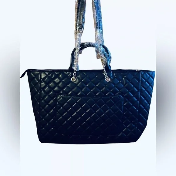 BIN047. NWT Badgley Mischka Gilda Paris Large Quilted Tote Black - Picture 4 of 7